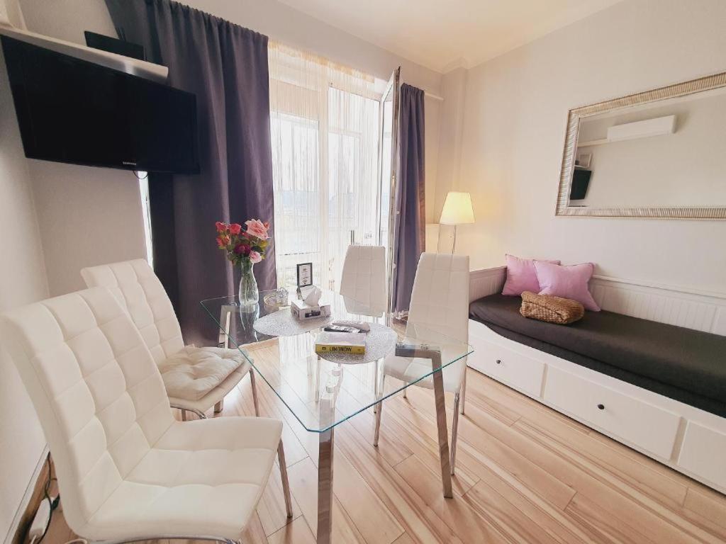 Center Apartment Warsaw Exterior photo